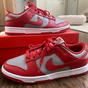 Nike Dunks Low UNLV